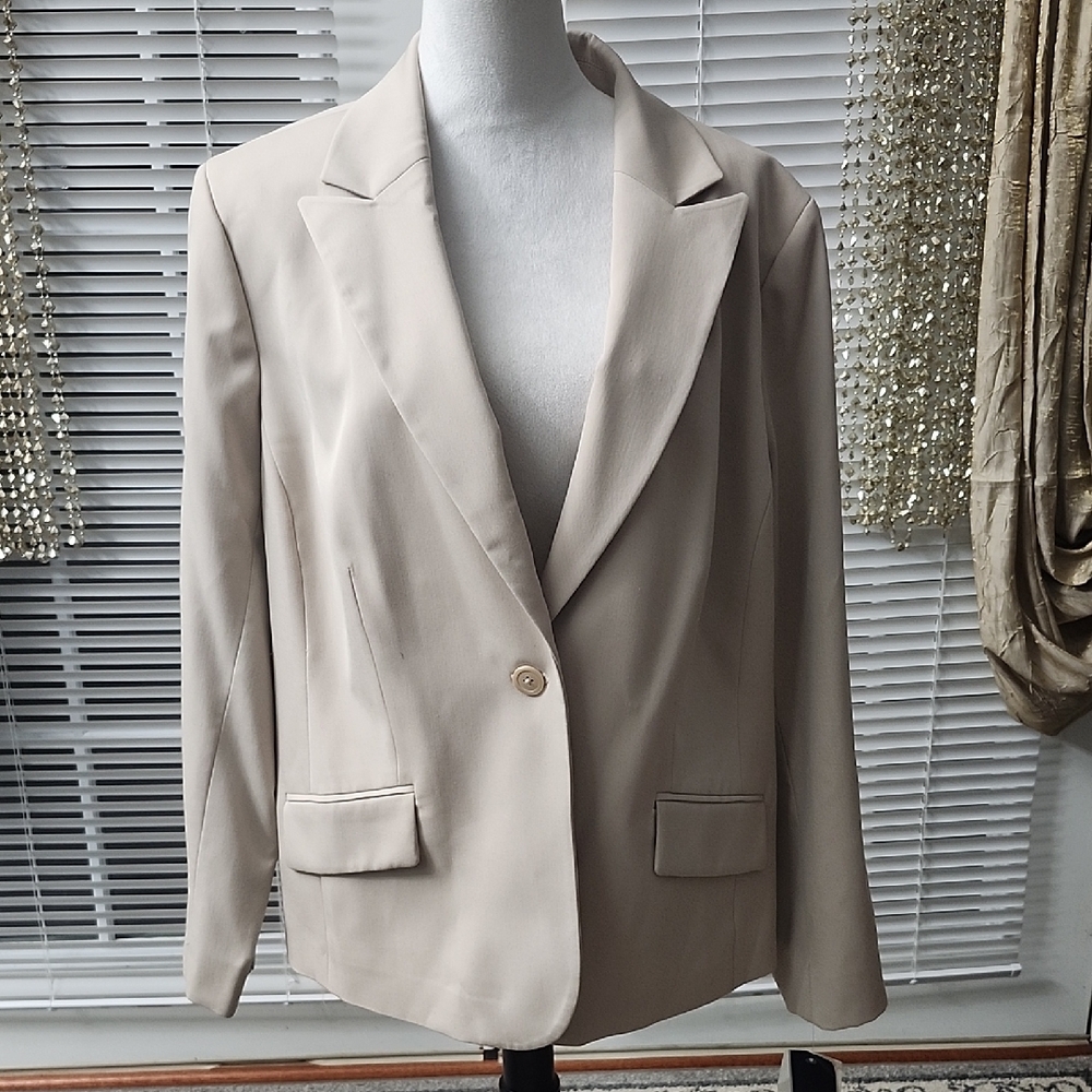 Anne Klein Beige Blazer